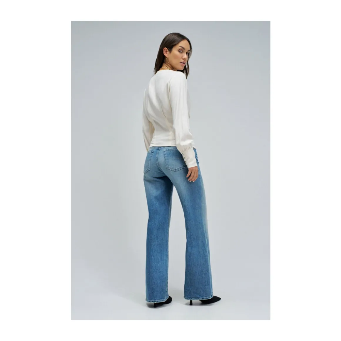 - CORSET STYLE SHIRT