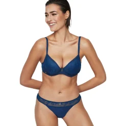 Brésilien MALITZIA
