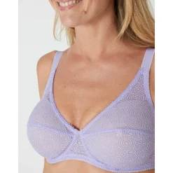 by - Soutien-gorge dentelle à armatures