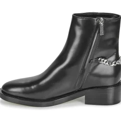 CARLISLE FLAT BOOTIE