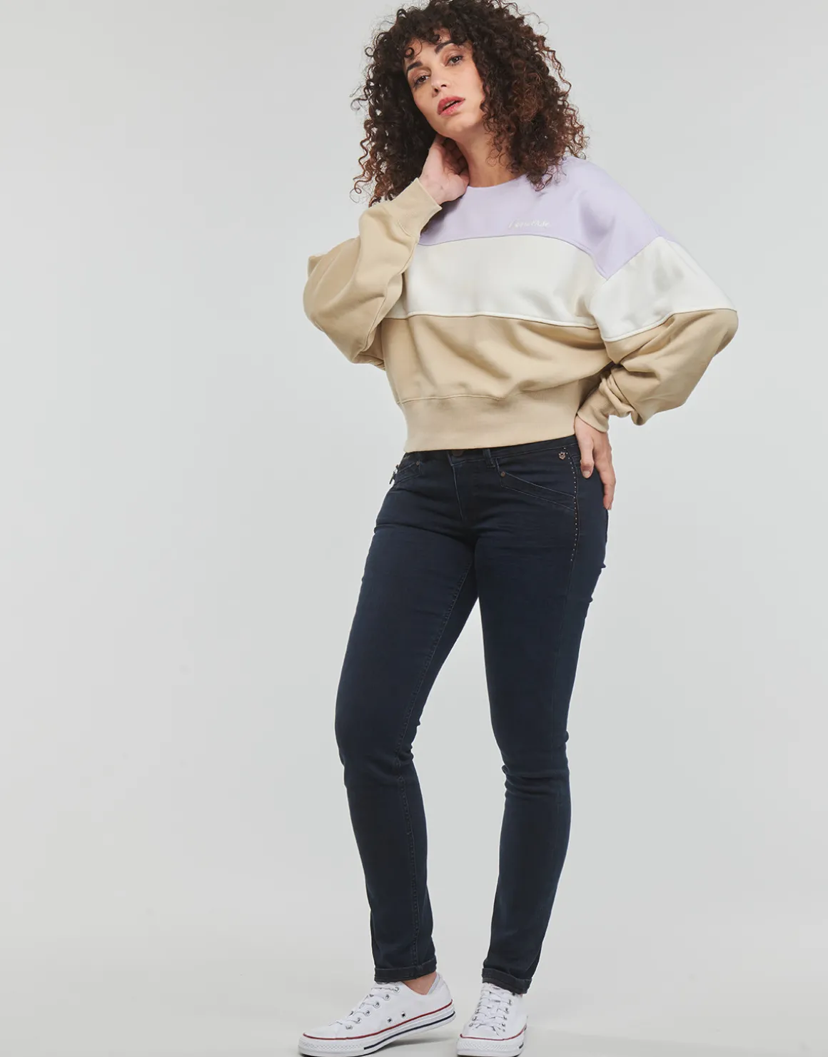 COLOR-BLOCKED CHAIN STITCH