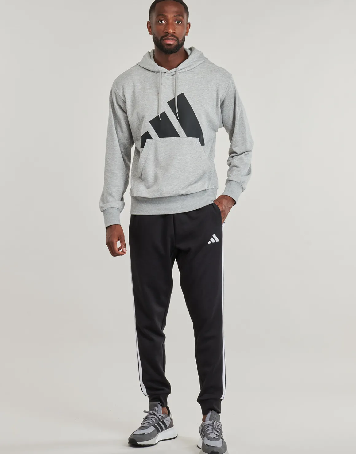 Essentials 3-Stripes Fleece Joggers