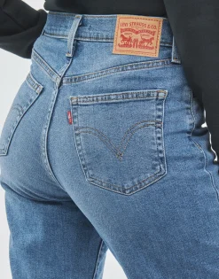 HIGH WAISTED MOM JEAN