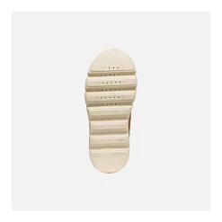 J WILLABOOM GIRL B A