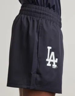LEAGUE ESSENTIALS SHORT
