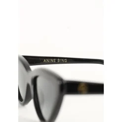 Lunettes de soleil noires