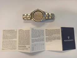 Montre en acier inoxydable