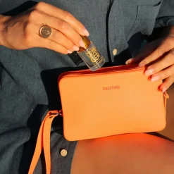 Pochette Gabriela Neon