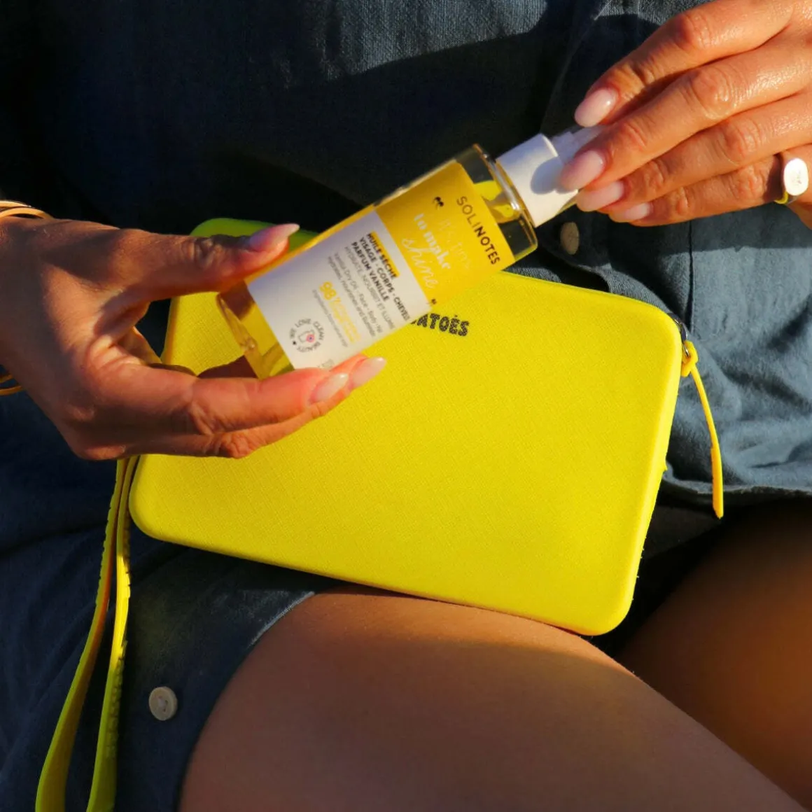 Pochette Gabriela Neon