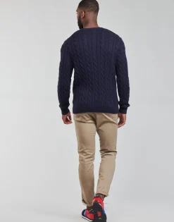 PULL COL ROND EN MAILLE TORSADEE