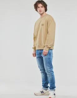 SHRUNKEN BADGE CREW NECK