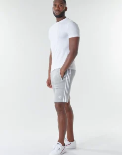 3-STRIPE SHORT