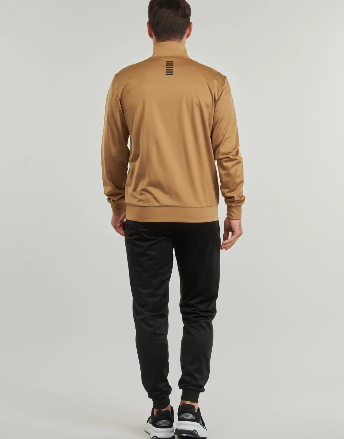 TRAIN CORE ID M T-SUIT T-TOP FZ CH PL CC