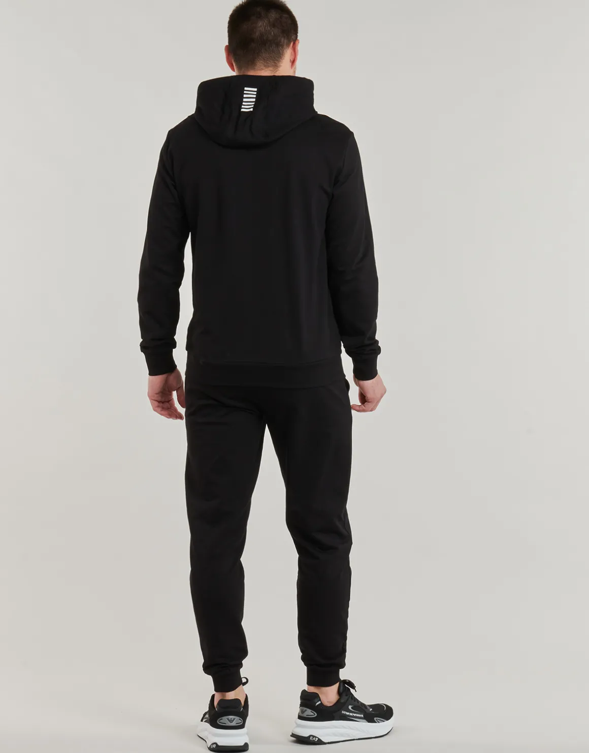 TRAIN CORE ID T-SUIT NPV64