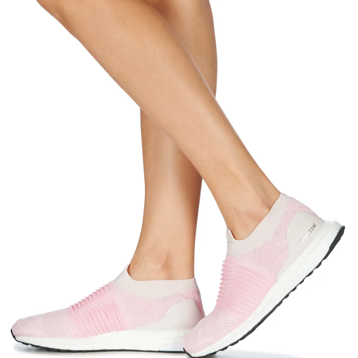 ULTRABOOST LACELESS