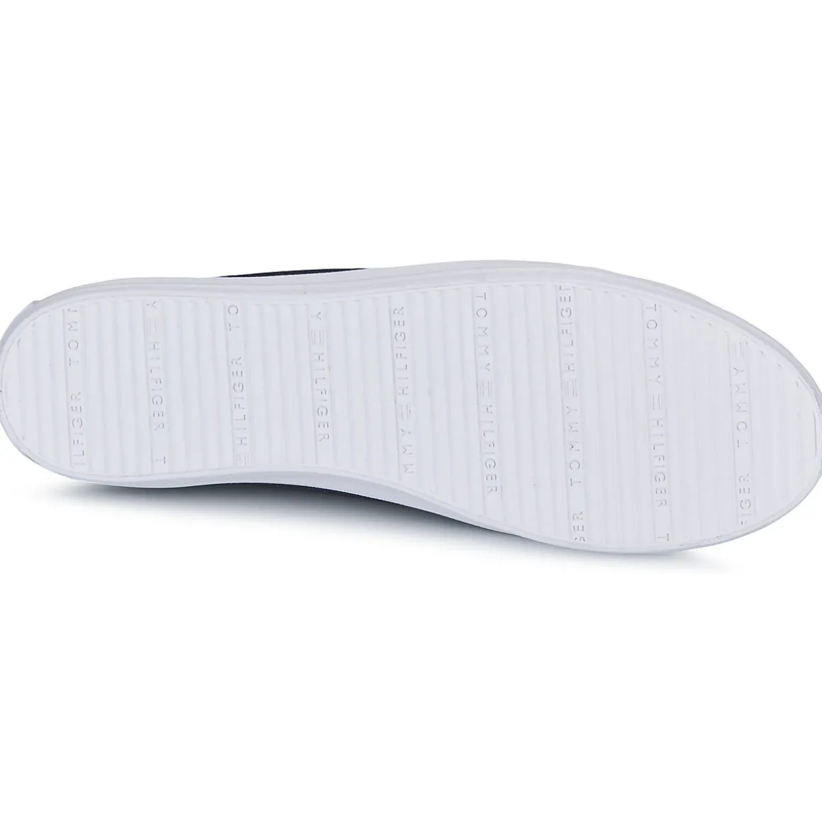 VULC CANVAS LACE UP SNEAKER